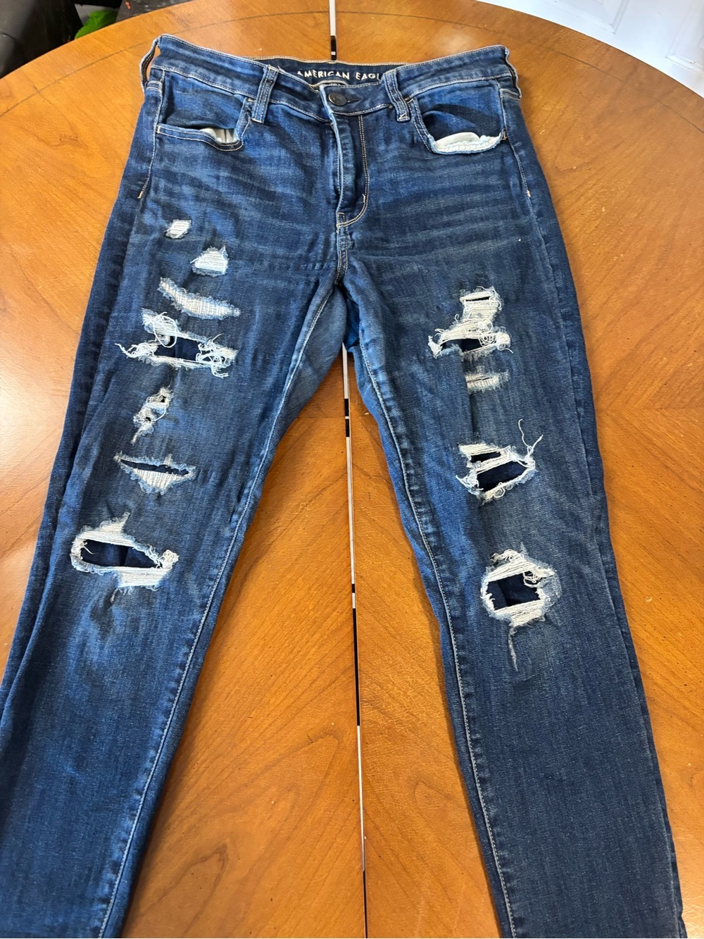 American Eagle Outfitters Women’s Distressed Dark Blue Skinny Jeans